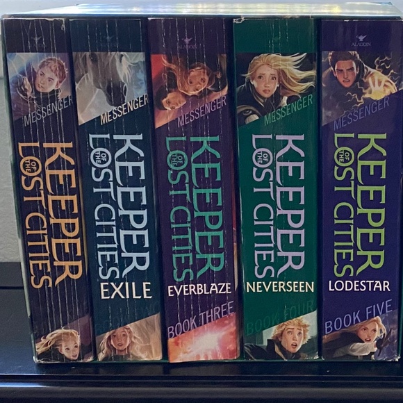Shannon Messenger Other - 📚 Shannon Messenger Keeper of the Lost Cities Collection Books Boxed 1-5